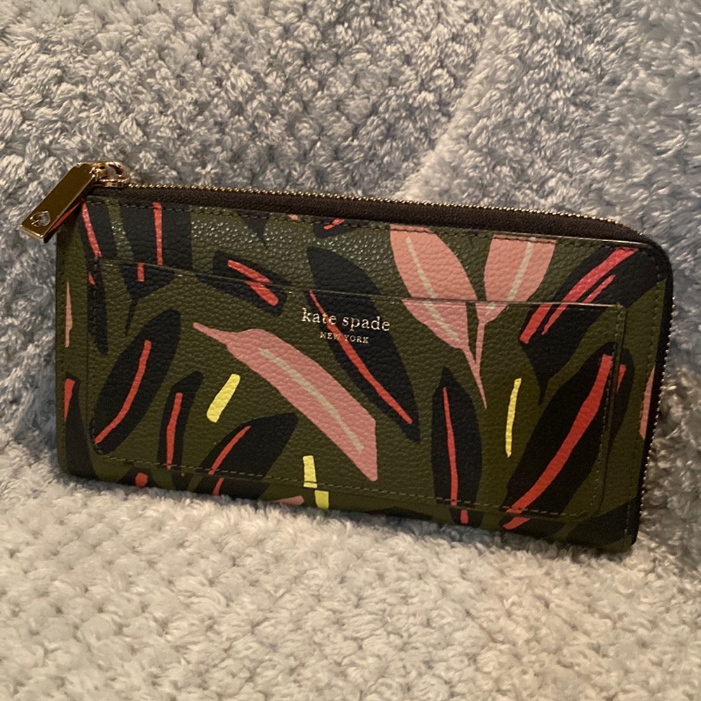 Kate Spade L-Zip Wallet